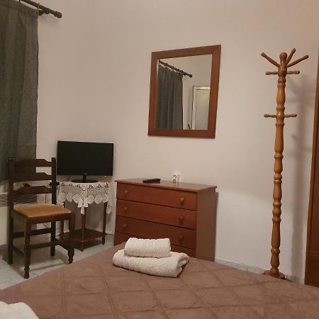 Soullas Apart -Ελλαδα- Apartment แอร์มูโปลี ภายนอก รูปภาพ