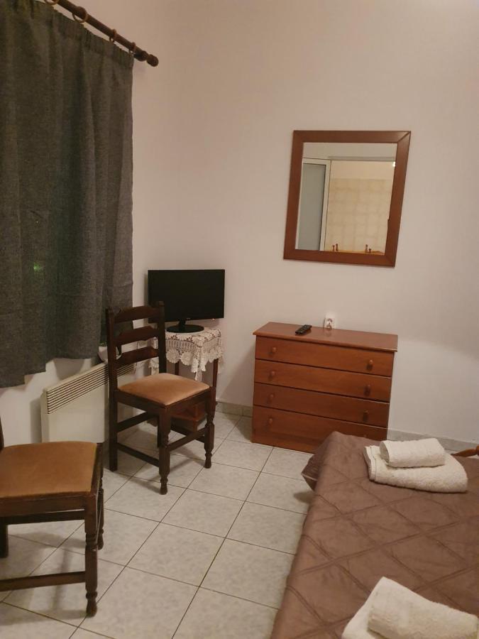 Soullas Apart -Ελλαδα- Apartment แอร์มูโปลี ภายนอก รูปภาพ