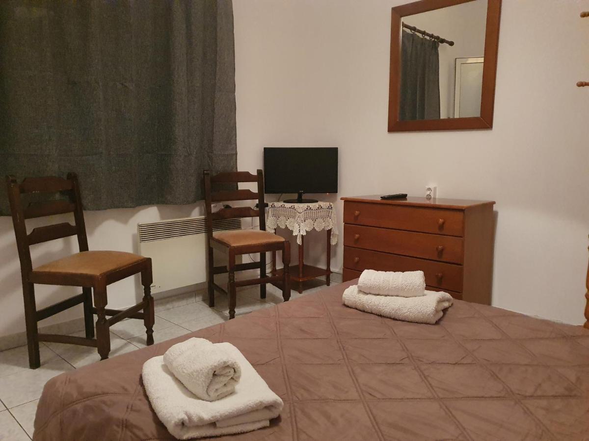 Soullas Apart -Ελλαδα- Apartment แอร์มูโปลี ภายนอก รูปภาพ