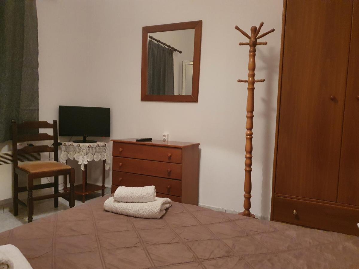 Soullas Apart -Ελλαδα- Apartment แอร์มูโปลี ภายนอก รูปภาพ